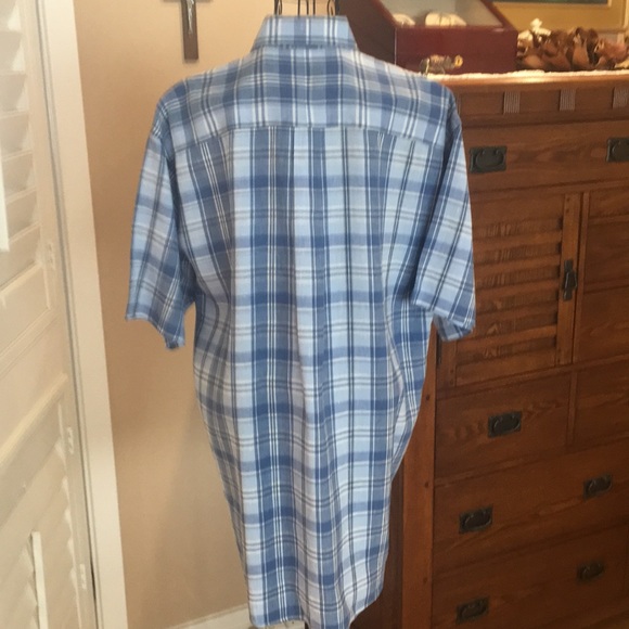 Buttoned down collar shirt - Picture 3 of 4